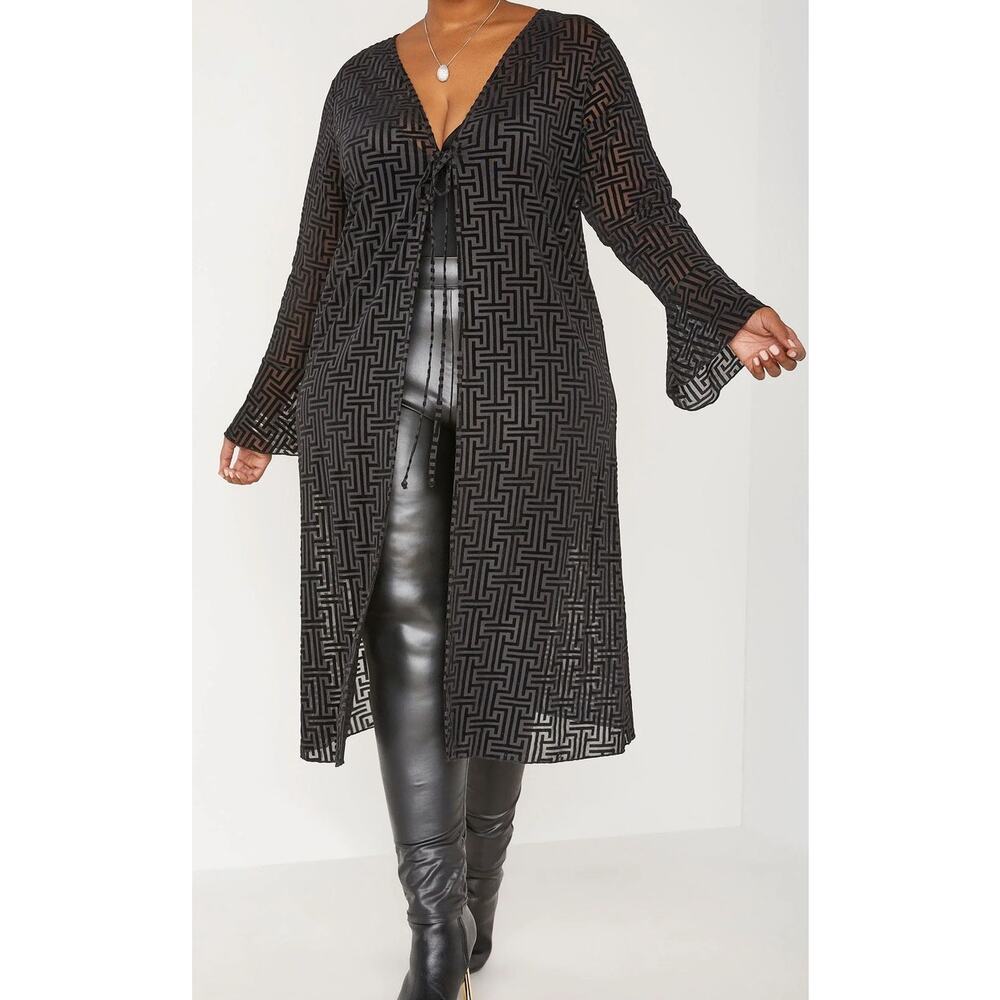 PLUS Size 2X - 18/20 | Geo Pattern Black Flocked Stretchy Mesh Duster | NWT